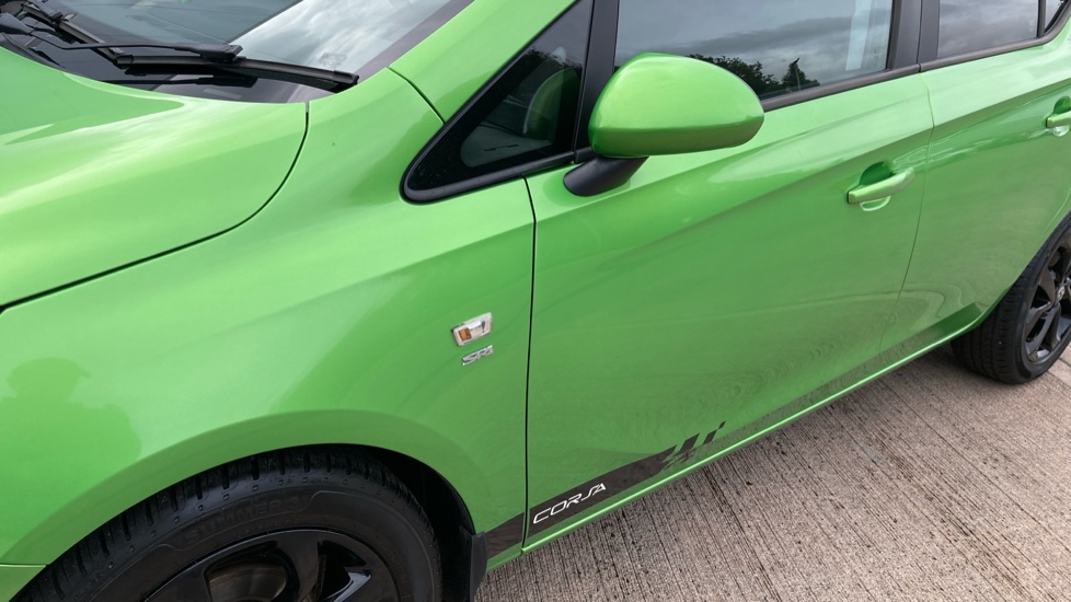 Vauxhall Corsa 1.2 SRi 5dr Petrol Hatchback - Image 31