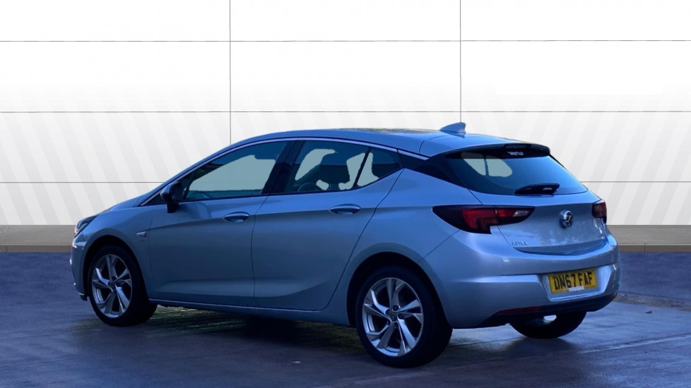 Vauxhall Astra 1.6 CDTi 16V 136 SRi Nav 5dr Diesel Hatchback - Image 2