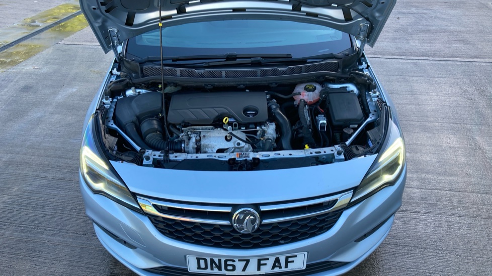 Vauxhall Astra 1.6 CDTi 16V 136 SRi Nav 5dr Diesel Hatchback - Image 8