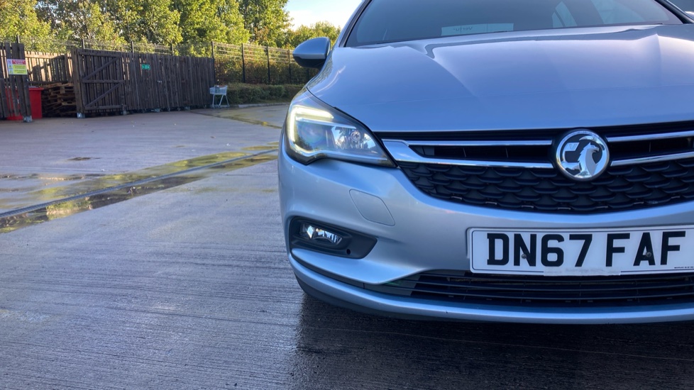 Vauxhall Astra 1.6 CDTi 16V 136 SRi Nav 5dr Diesel Hatchback - Image 35