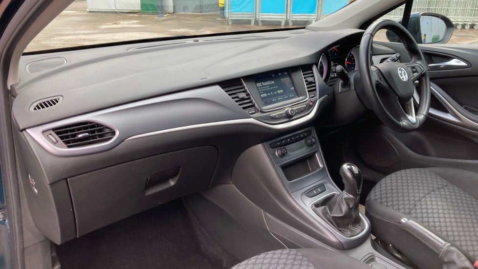 Vauxhall Astra 1.0T ecoTEC Tech Line Nav 5dr Petrol Estate - Image 9