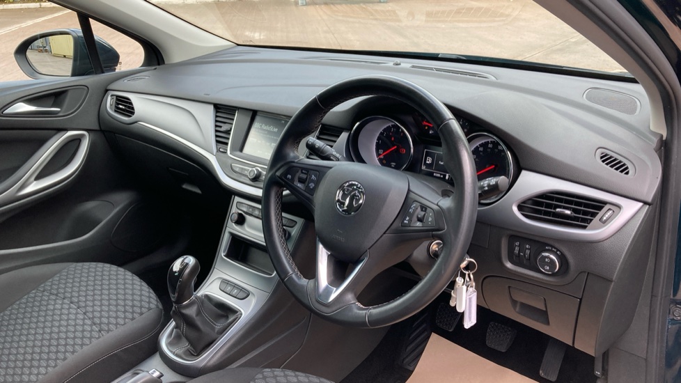 Vauxhall Astra 1.0T ecoTEC Tech Line Nav 5dr Petrol Estate - Image 11