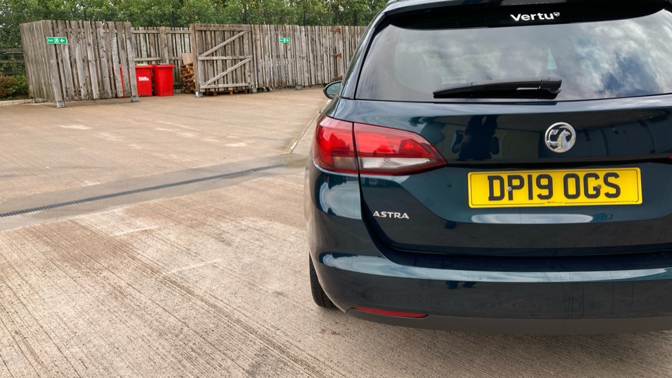 Vauxhall Astra 1.0T ecoTEC Tech Line Nav 5dr Petrol Estate - Image 32