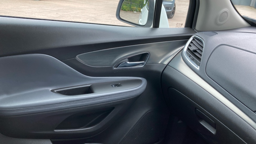 Vauxhall Mokka 1.4T SE 5dr Auto Petrol Hatchback - Image 24