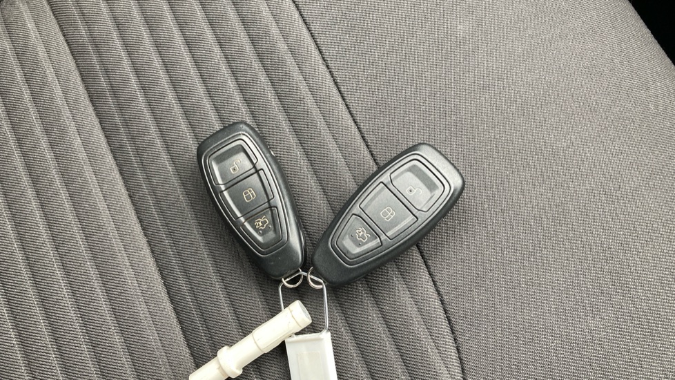 Ford Kuga 2.0 TDCi 180 Titanium 5dr Auto Diesel Estate - Image 20