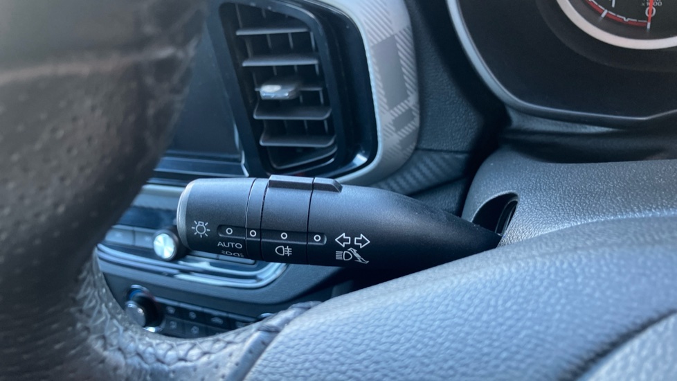 MG MG3 1.5 VTi-TECH Exclusive 5dr [Navigation] Petrol Hatchback - Image 31