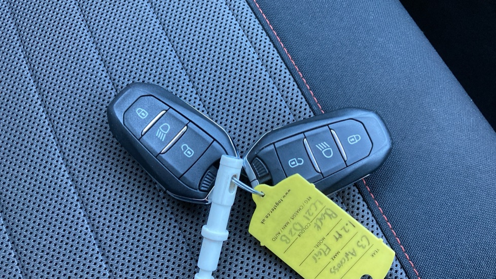 Citroen C3 Aircross 1.2 PureTech 110 Flair 5dr [6 speed] Petrol Hatchback - Image 20