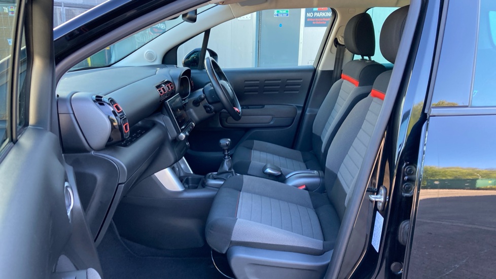 Citroen C3 Aircross 1.2 PureTech 110 Flair 5dr [6 speed] Petrol Hatchback - Image 41