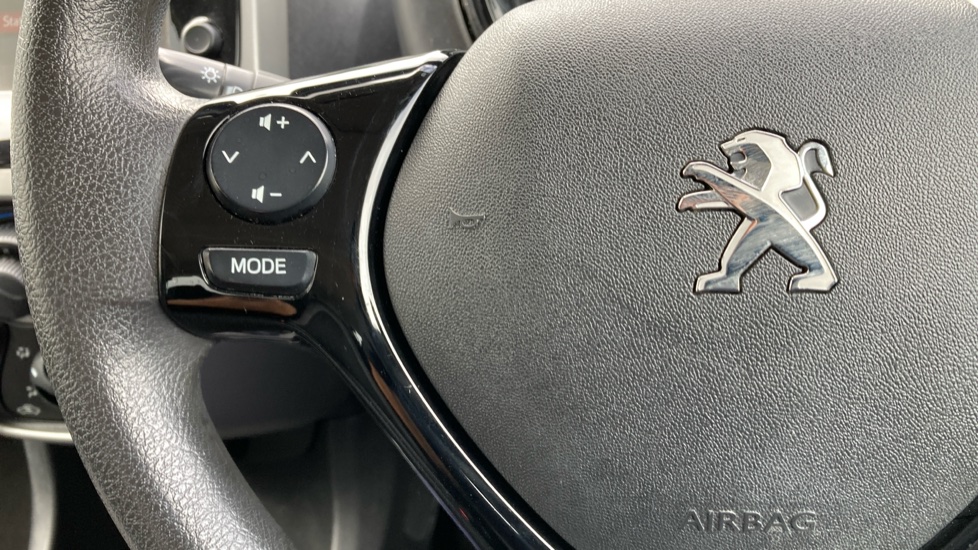 Peugeot 108 1.0 Active 5dr Petrol Hatchback - Image 21