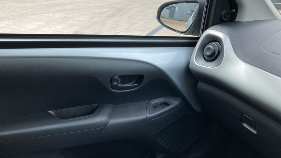 Peugeot 108 1.0 Active 5dr Petrol Hatchback - Image 25