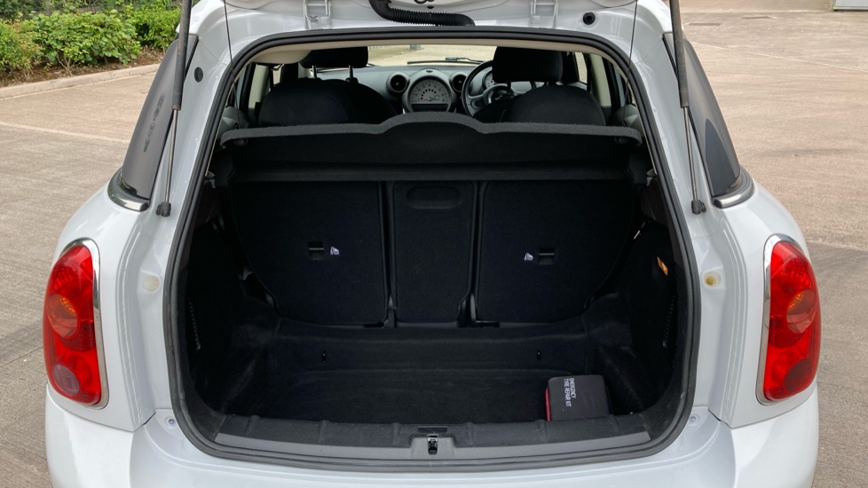 MINI Countryman 1.6 One D 5dr Diesel Hatchback - Image 4