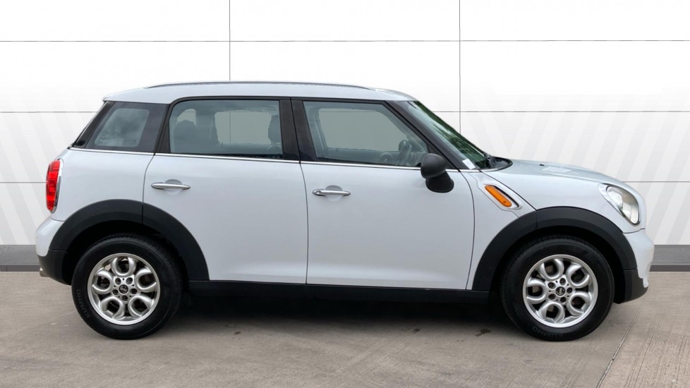 MINI Countryman 1.6 One D 5dr Diesel Hatchback - Image 5