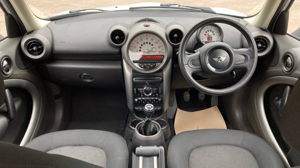MINI Countryman 1.6 One D 5dr Diesel Hatchback - Image 10