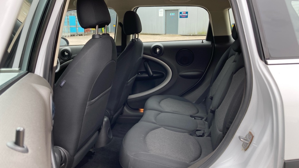 MINI Countryman 1.6 One D 5dr Diesel Hatchback - Image 16
