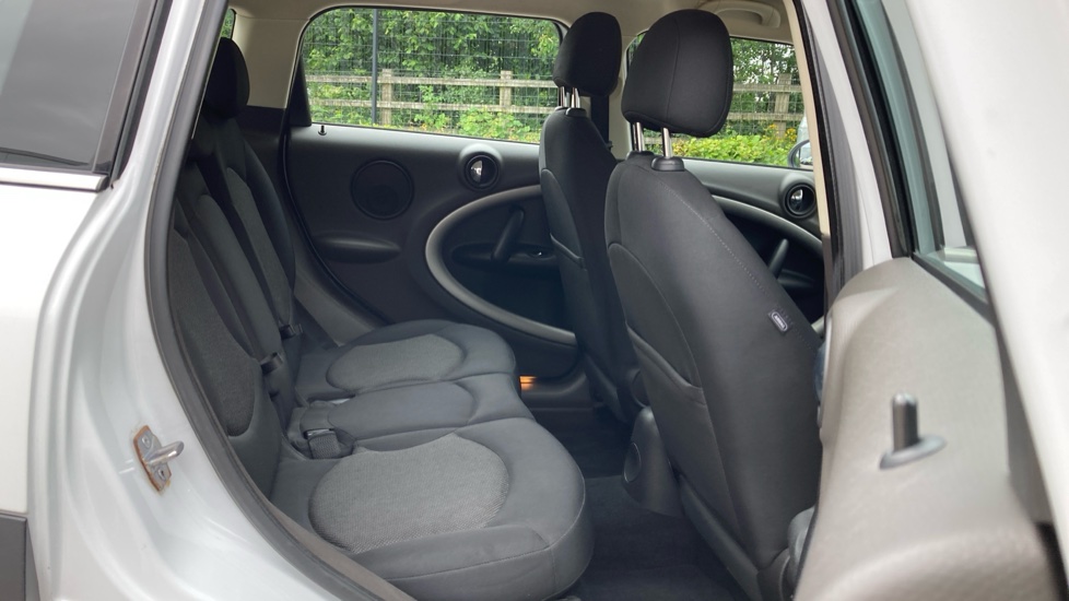 MINI Countryman 1.6 One D 5dr Diesel Hatchback - Image 30