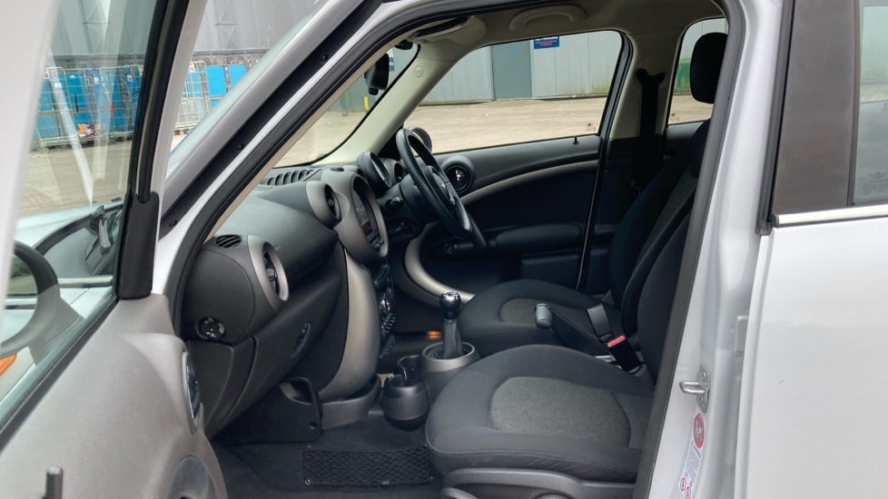MINI Countryman 1.6 One D 5dr Diesel Hatchback - Image 33