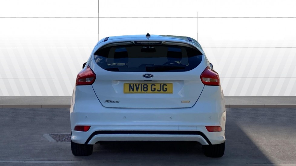 Ford Focus 1.0 EcoBoost 140 ST-Line Navigation 5dr Petrol Hatchback - Image 6