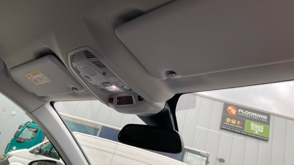 Peugeot 3008 1.2 PureTech Allure 5dr EAT8 Petrol Estate - Image 31