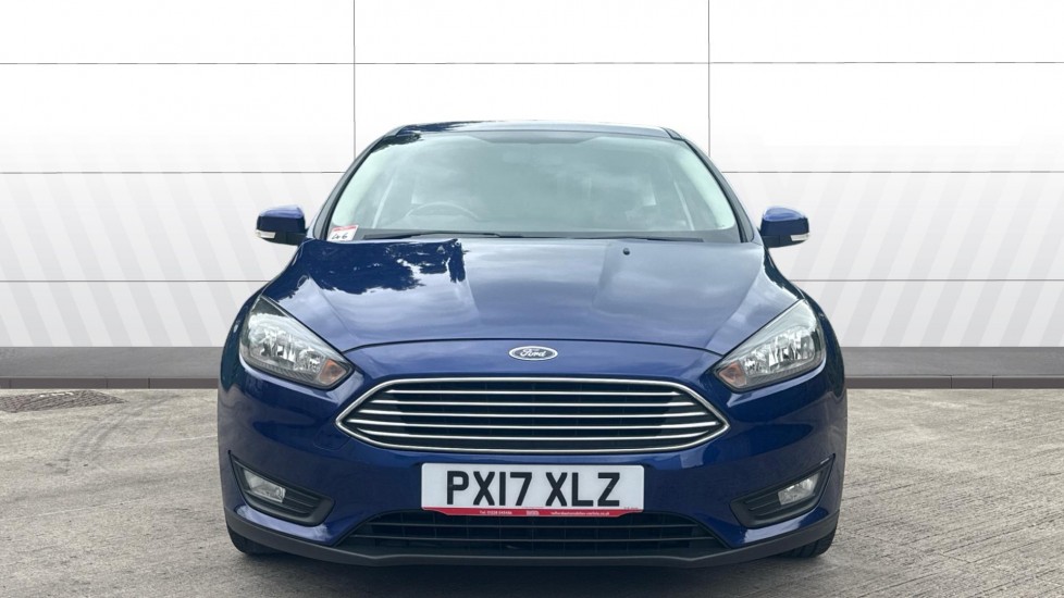 Ford Focus 1.0 EcoBoost Zetec 5dr Petrol Hatchback - Image 3