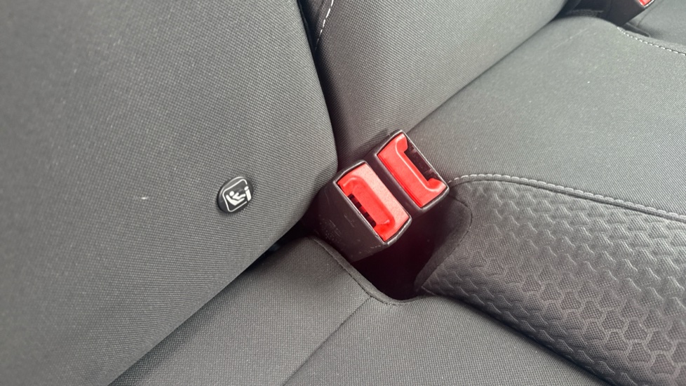 Ford Focus 1.0 EcoBoost Zetec 5dr Petrol Hatchback - Image 17