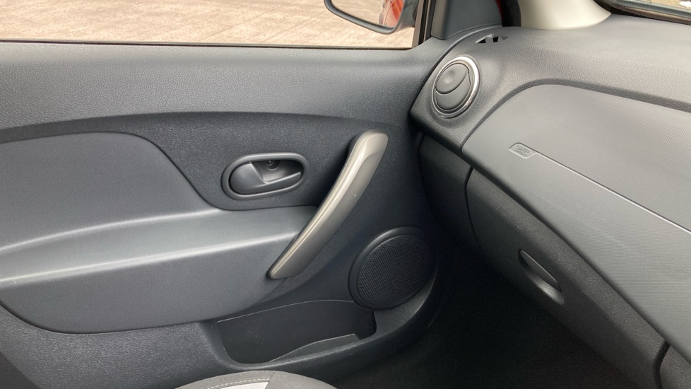 Dacia Sandero Stepway 0.9 TCe Laureate 5dr Petrol Hatchback - Image 24