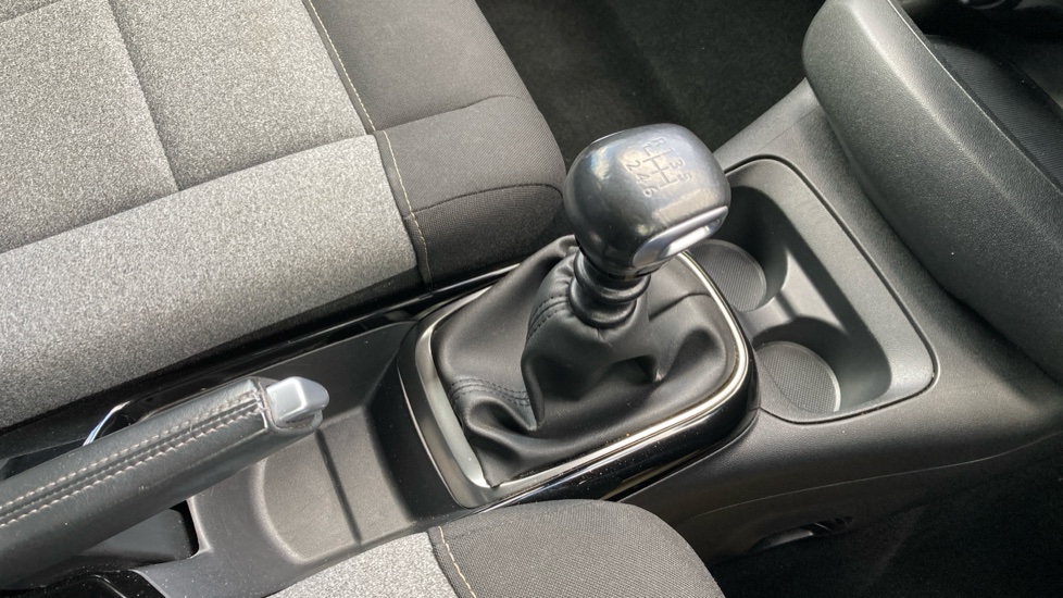 Citroen C4 Cactus 1.2 PureTech 110 Origins 5dr Petrol Hatchback - Image 13