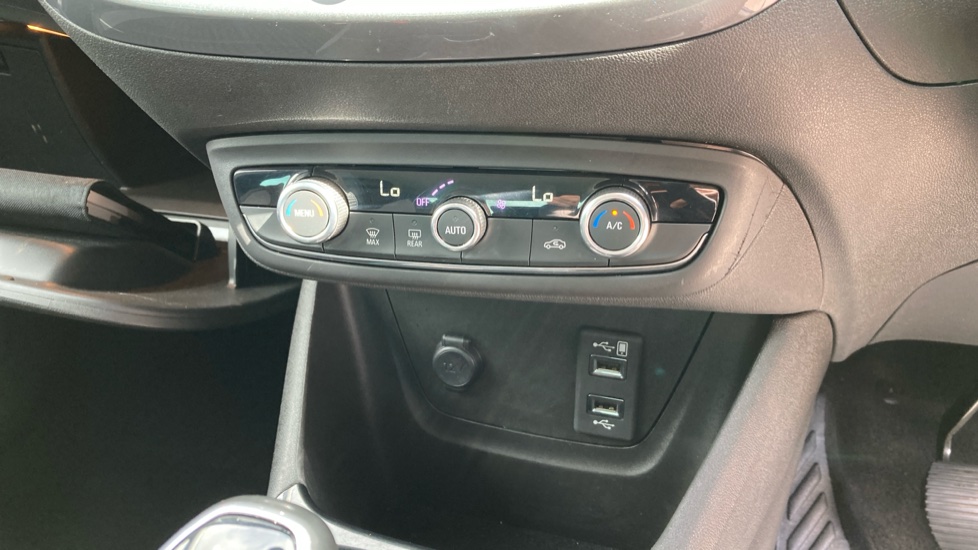 Vauxhall Crossland X 1.2 [83] Elite Nav 5dr Petrol Hatchback - Image 23