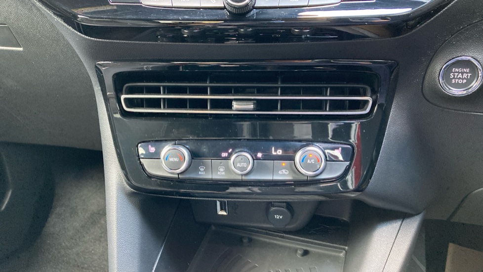 Vauxhall Mokka 100kW Ultimate 50kWh 5dr Auto Electric Hatchback - Image 23