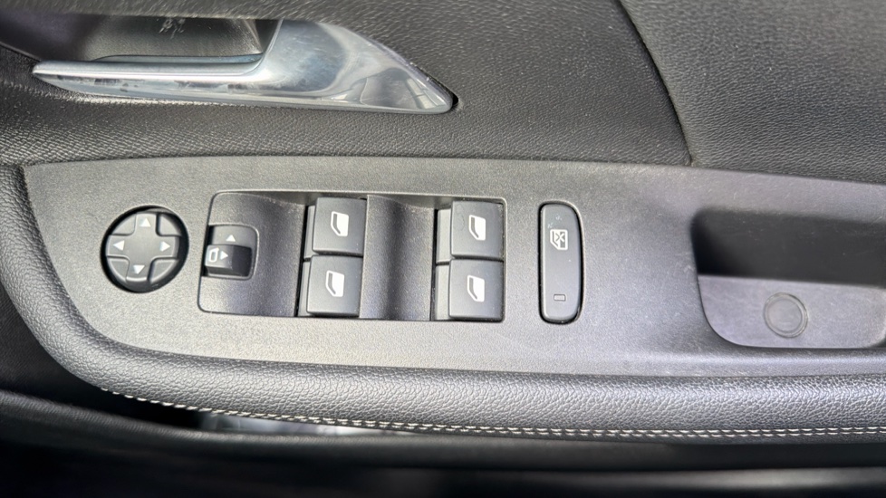 Vauxhall Mokka 1.2 Turbo Ultimate 5dr Auto Petrol Hatchback - Image 30