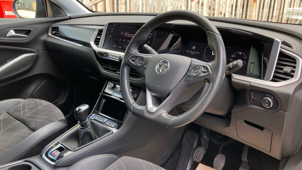 Vauxhall Grandland 1.2 Turbo Ultimate 5dr Petrol Hatchback - Image 11