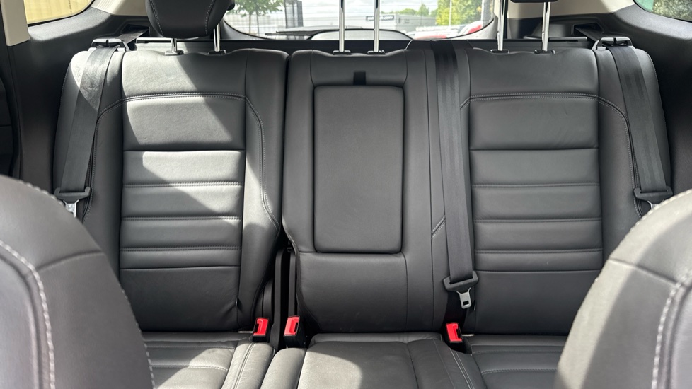 Ford Kuga 1.5 EcoBoost ST-Line X 5dr 2WD Petrol Estate - Image 15