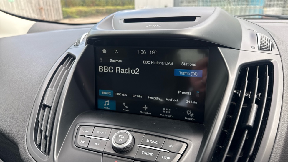 Ford Kuga 1.5 EcoBoost ST-Line X 5dr 2WD Petrol Estate - Image 41