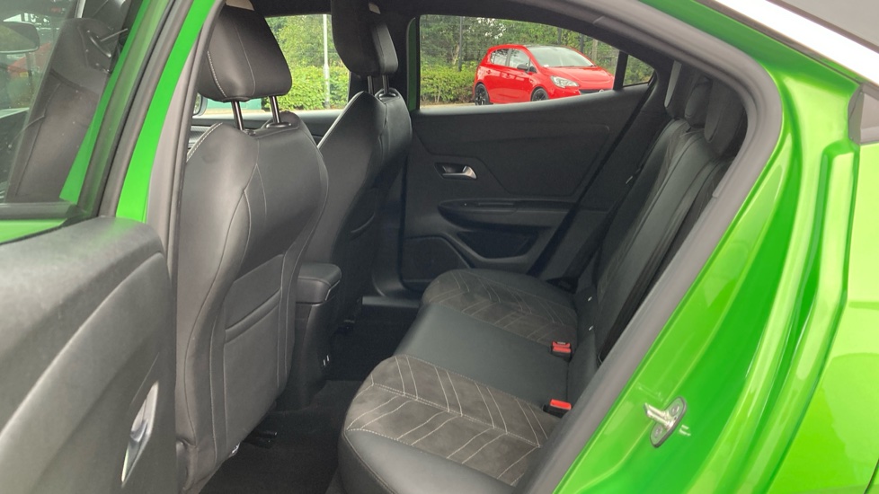 Vauxhall Mokka 100kW Ultimate 50kWh 5dr Auto Electric Hatchback - Image 16