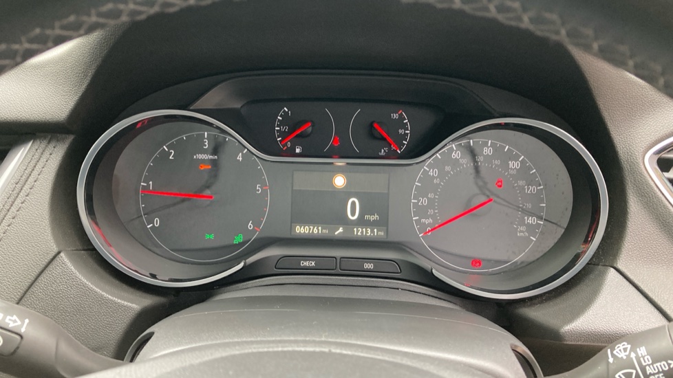 Vauxhall Grandland X 1.5 Turbo D Sport Nav 5dr Diesel Hatchback - Image 18