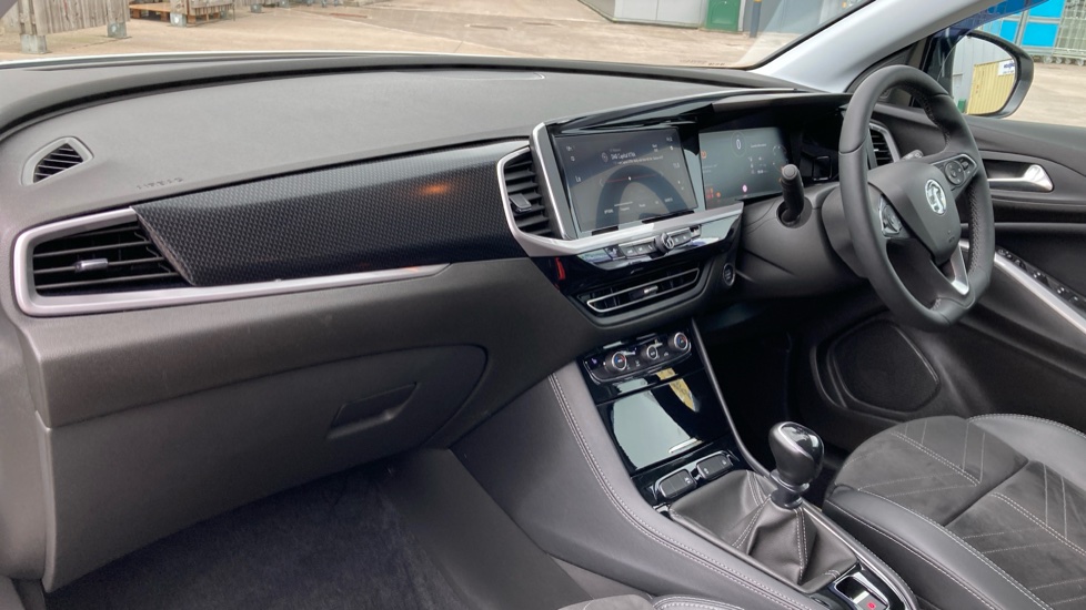 Vauxhall Grandland 1.2 Turbo Ultimate 5dr Petrol Hatchback - Image 9