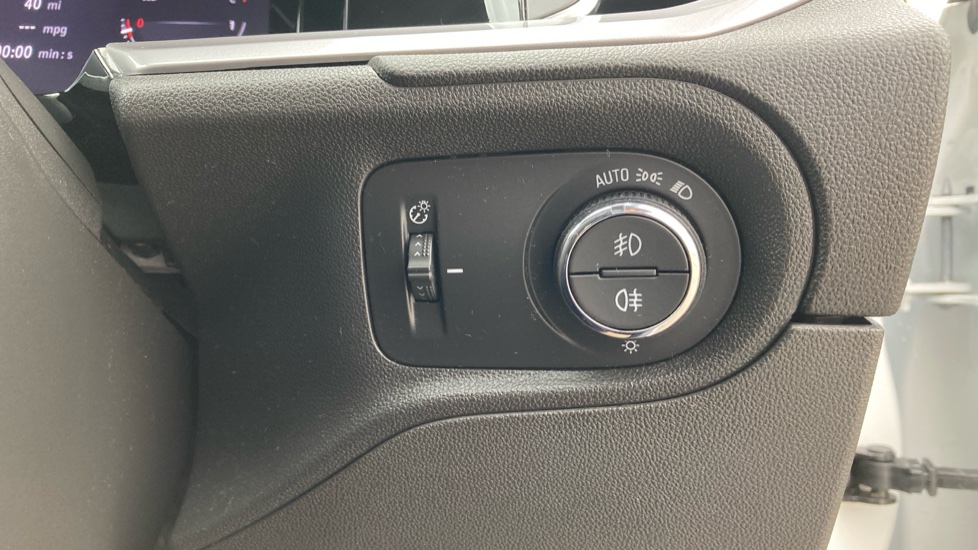 Vauxhall Grandland 1.2 Turbo Ultimate 5dr Petrol Hatchback - Image 29