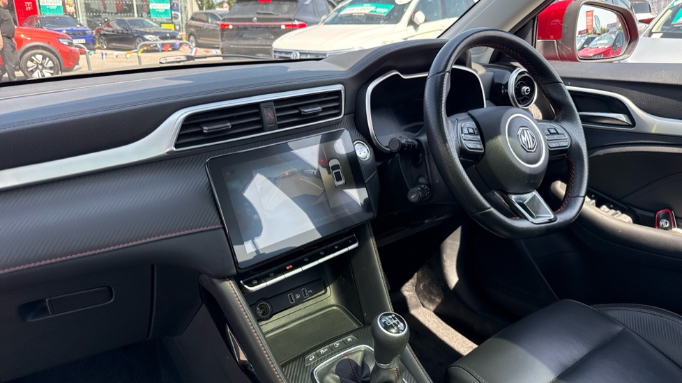 MG ZS 1.0T GDi Exclusive 5dr Petrol Hatchback - Image 9