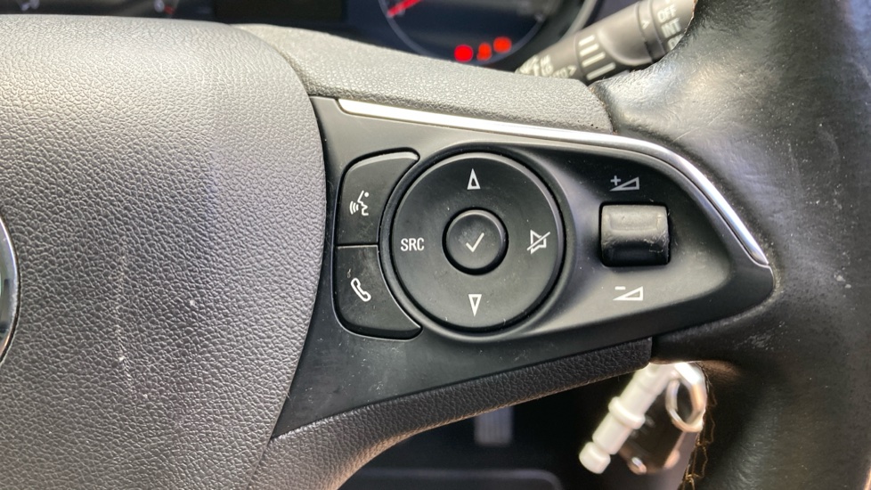 Vauxhall Crossland X 1.6 Turbo D ecoTec Elite 5dr [Start Stop] Diesel Hatchback - Image 22