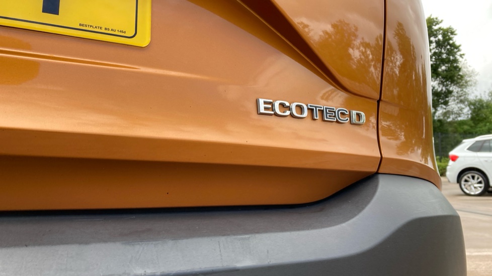 Vauxhall Crossland X 1.6 Turbo D ecoTec Elite 5dr [Start Stop] Diesel Hatchback - Image 37