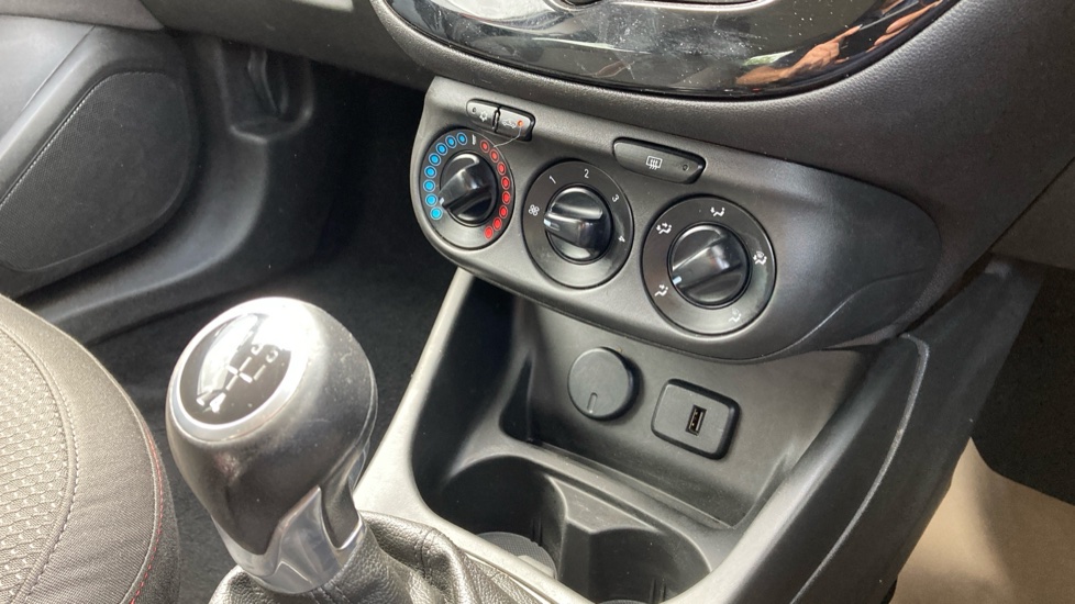 Vauxhall Corsa 1.4 SRi Vx-line Nav Black 5dr Petrol Hatchback - Image 23