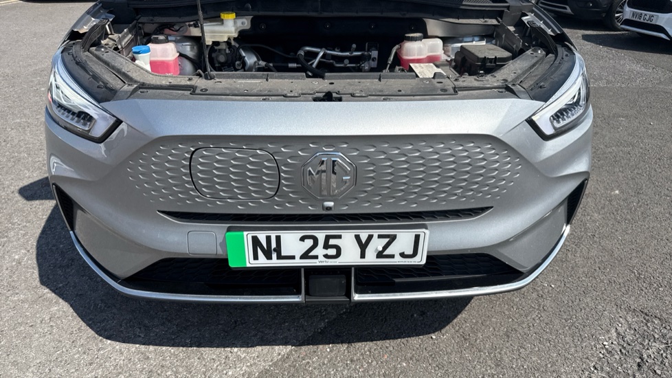 MG ZS 115kW SE EV Long Range 73kWh 5dr Auto Electric Hatchback - Image 8