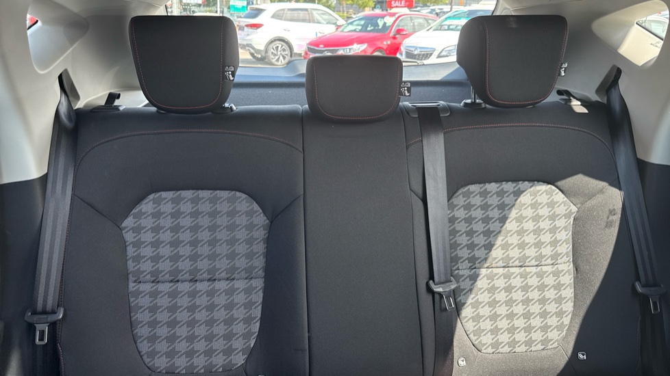 MG ZS 115kW SE EV Long Range 73kWh 5dr Auto Electric Hatchback - Image 15