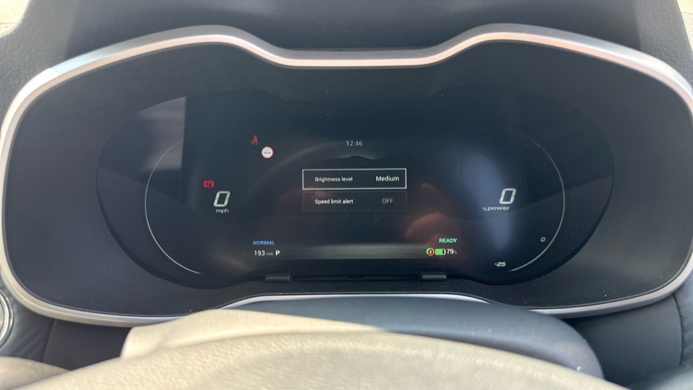 MG ZS 115kW SE EV Long Range 73kWh 5dr Auto Electric Hatchback - Image 18