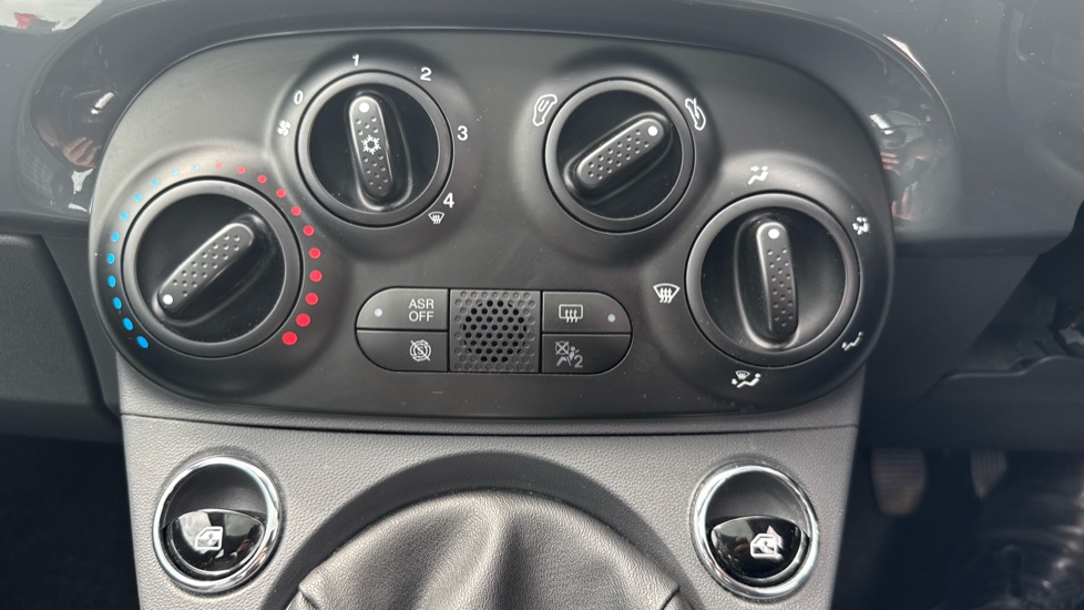 Fiat 500 1.2 Lounge 3dr Petrol Hatchback - Image 21