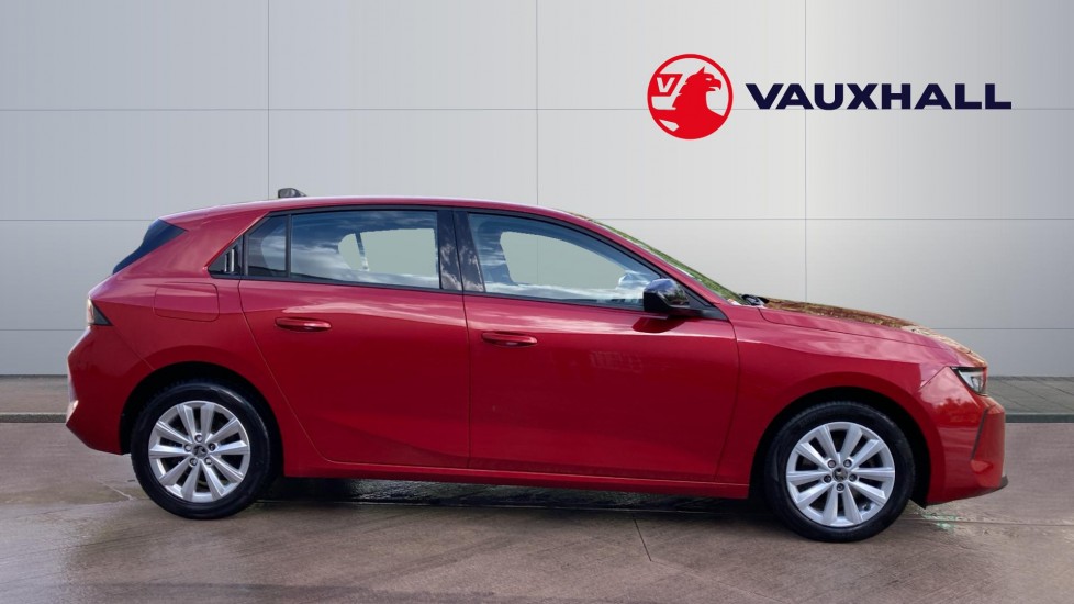 Vauxhall Astra 1.2 Turbo 130 Design 5dr Petrol Hatchback - Image 5