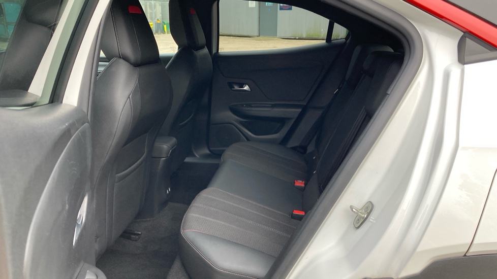 Vauxhall Mokka 1.2 Turbo SRi Premium 5dr Petrol Hatchback - Image 16