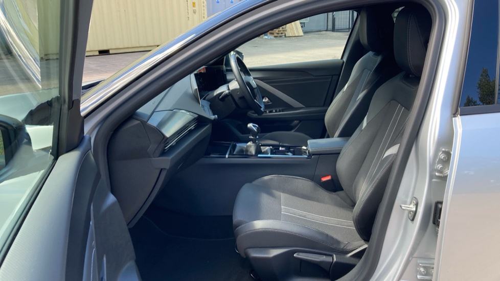 Vauxhall Astra 1.2 Turbo 130 GS 5dr Petrol Hatchback - Image 39