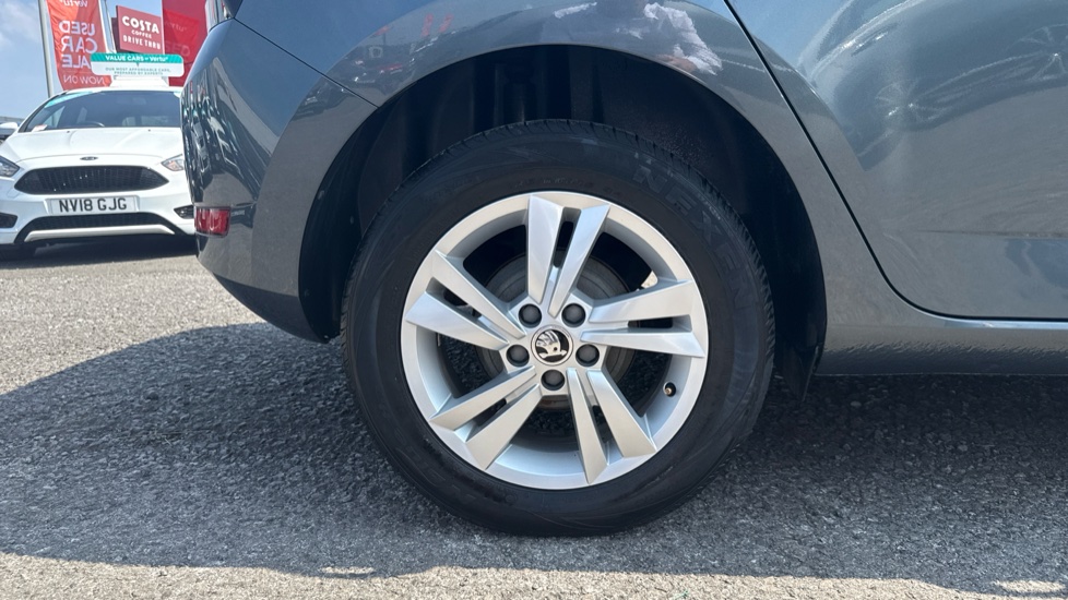 Skoda Fabia 1.0 MPI SE 5dr Petrol Hatchback - Image 7