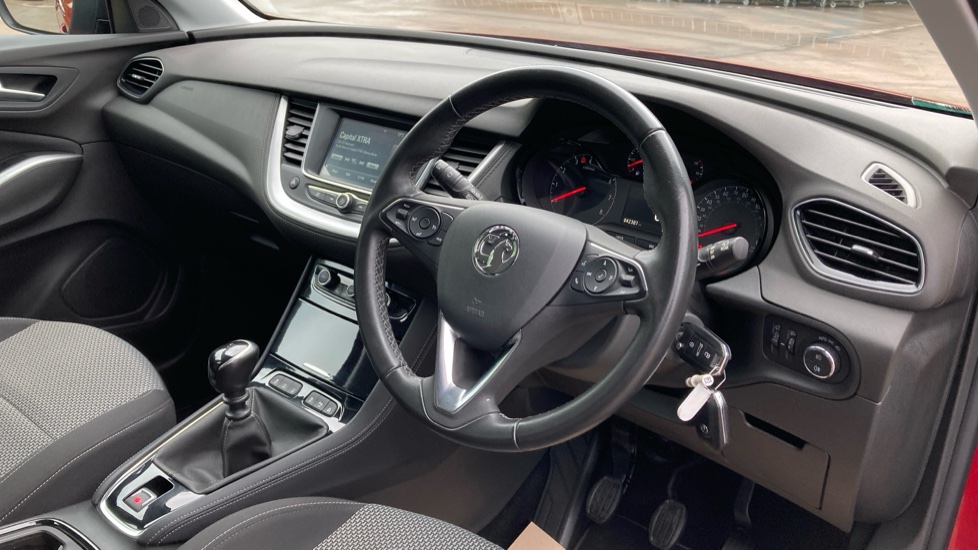 Vauxhall Grandland X 1.2 Turbo SE 5dr Petrol Hatchback - Image 11