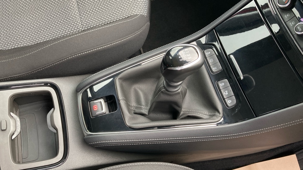 Vauxhall Grandland X 1.2 Turbo SE 5dr Petrol Hatchback - Image 13